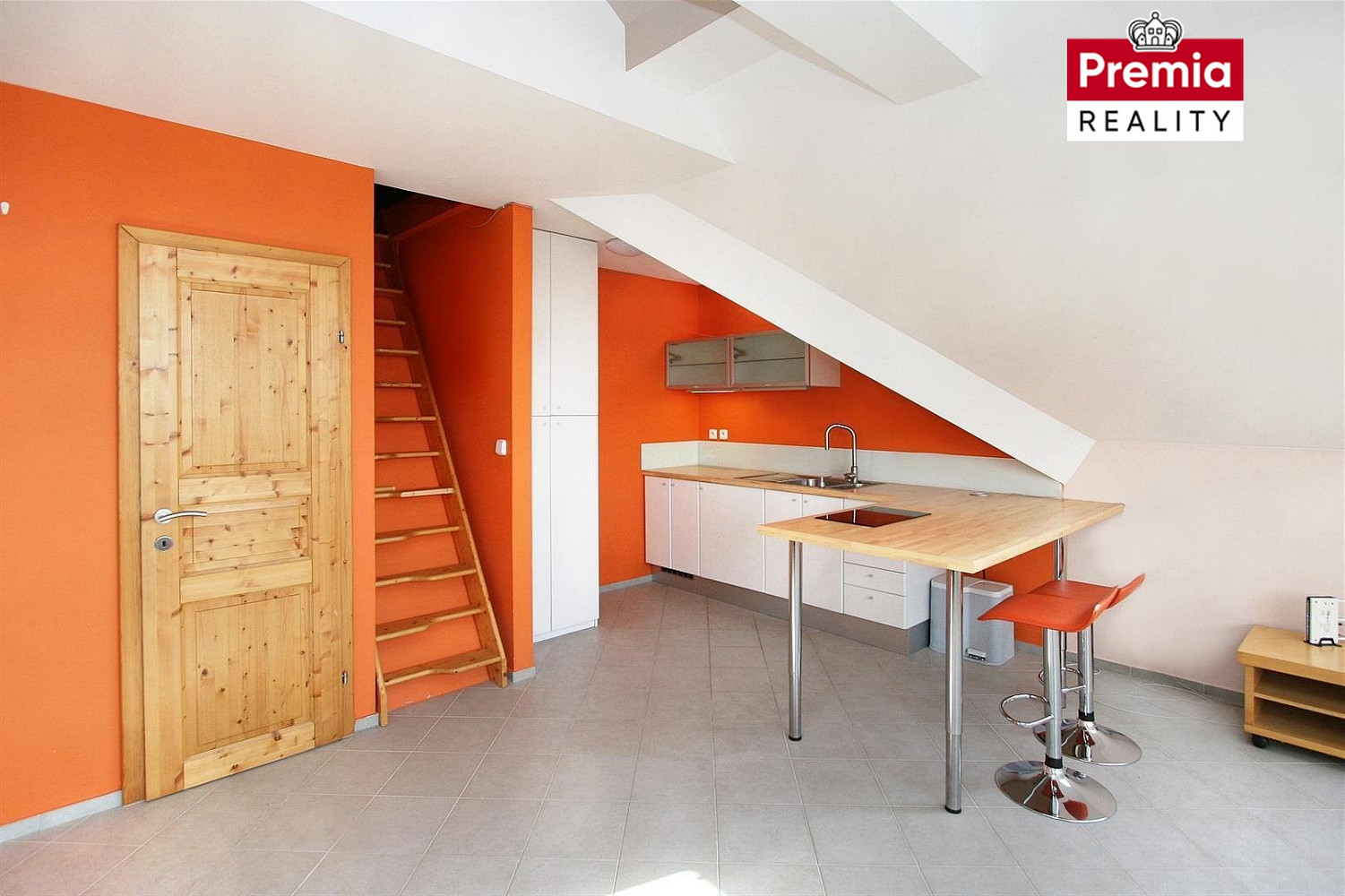 Pronájem bytu 1+kk 40 m²