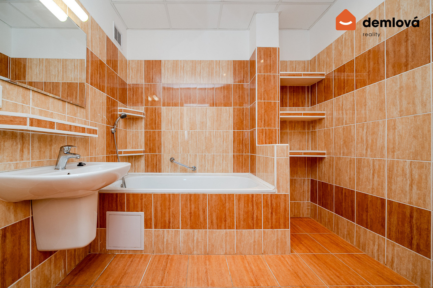 Prodej bytu 3+1 68 m² — photo 3