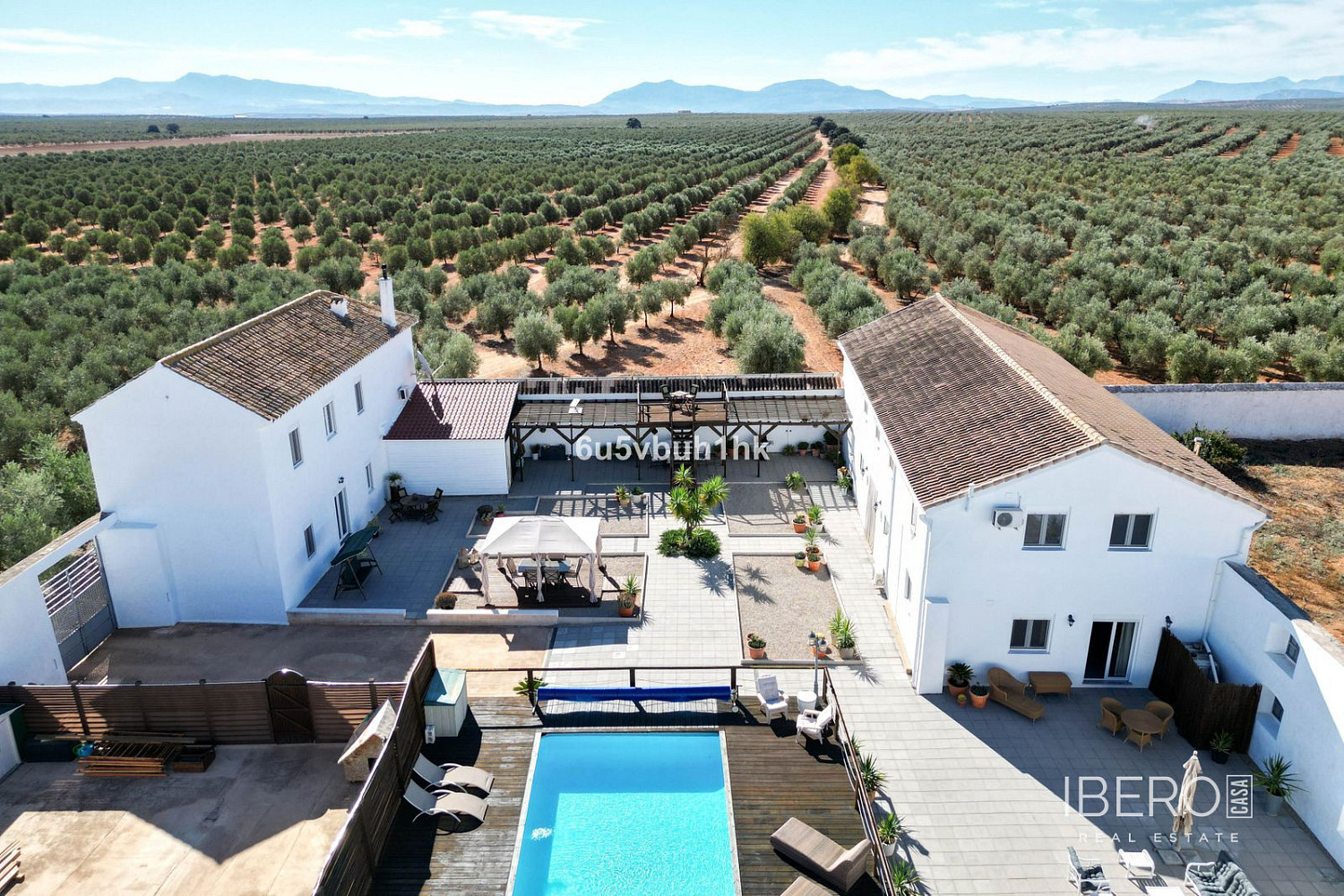Prodej domu 600 m² s pozemkem 14 000 m², Antequera