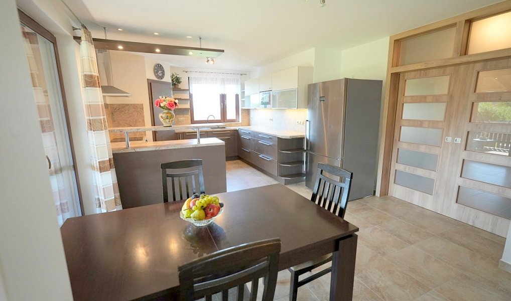 Prodej domu 246 m² s pozemkem 1 264 m², Libeř – náhled fotky 5