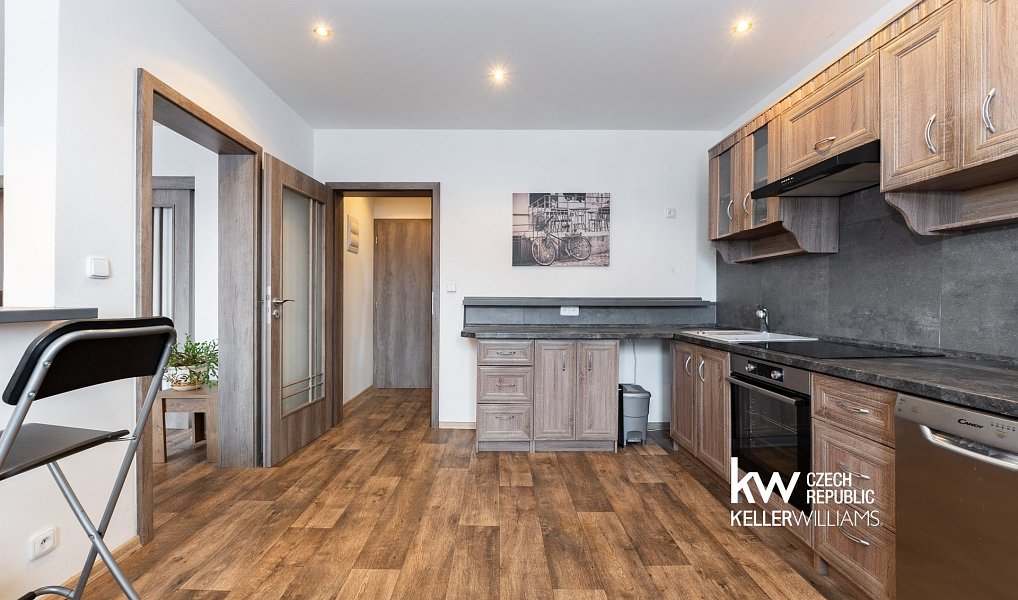 Prodej domu 176 m² s pozemkem 469 m², Dubí – náhled fotky 33