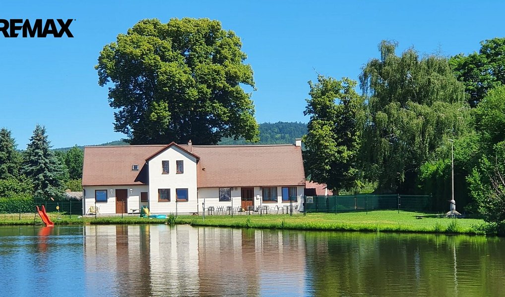 Prodej ubytovacího objektu 260 m², Holubov – náhled fotky 14