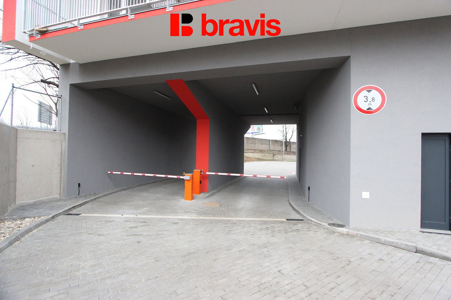 Pronájem vyhrazeného parkovacího stání č.44 ve vnitrobloku, ulice Božetěchova, Brno- Královo Pole – pohled 5