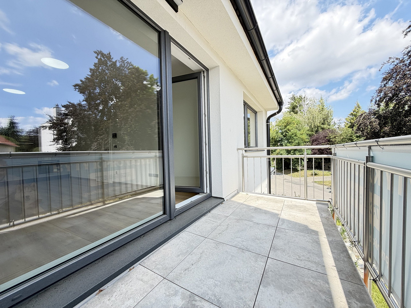 Pronájem bytu 2+kk 48 m² – fotografie 3