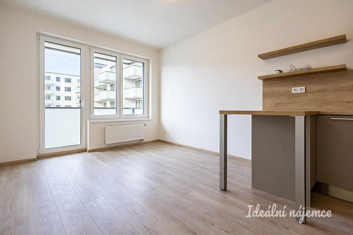 Pronájem bytu 2+kk 44 m²