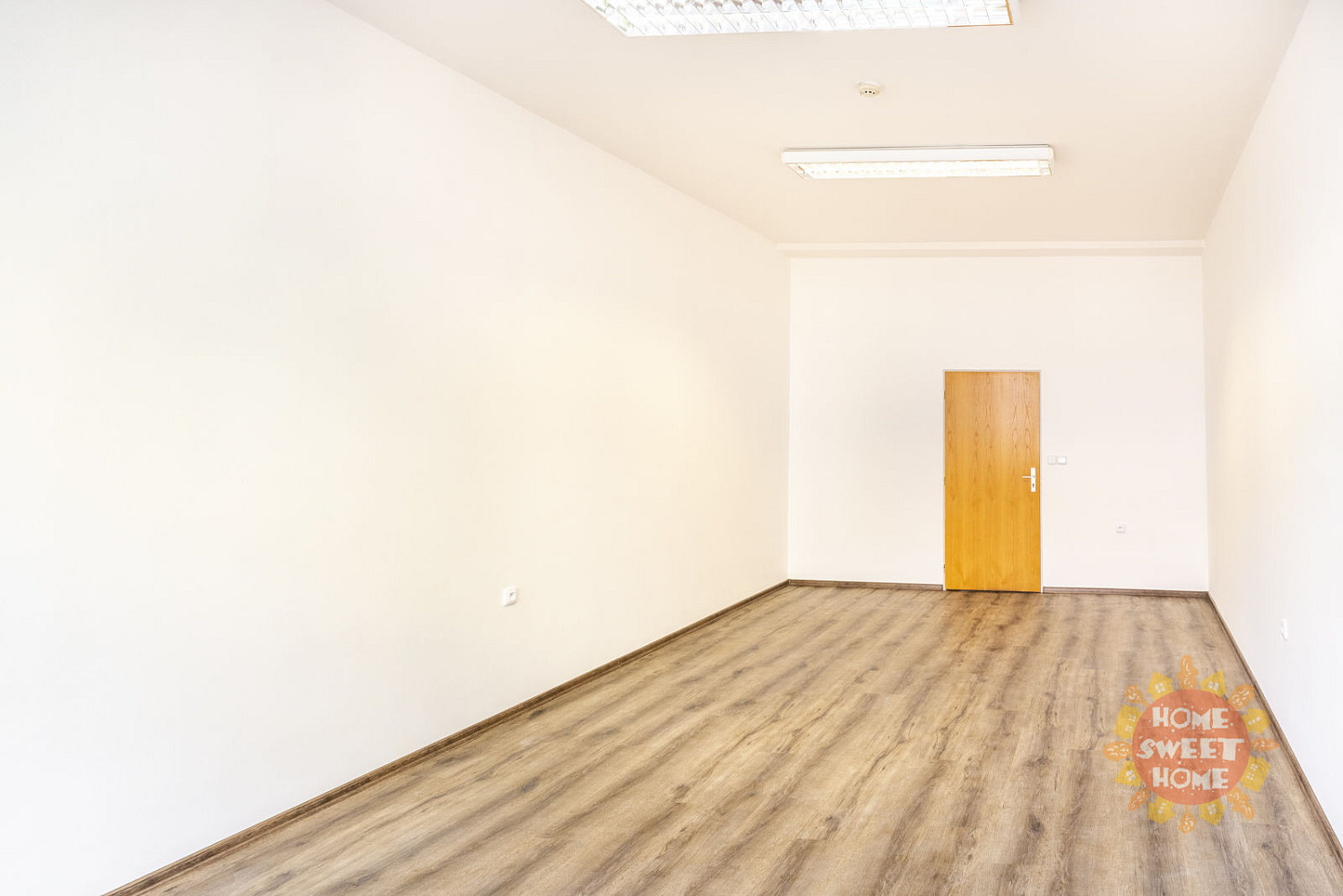 Pronájem kanceláře 31 m² — photo 2