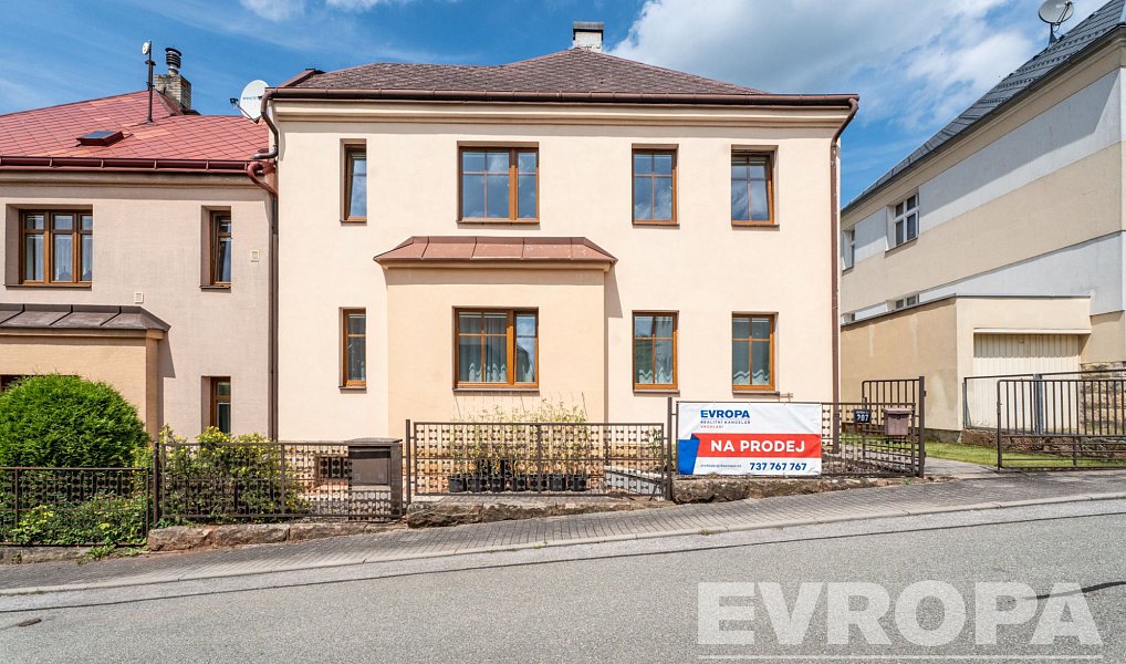 Prodej domu 270 m² s pozemkem 555 m², Trutnov – náhled fotky 17