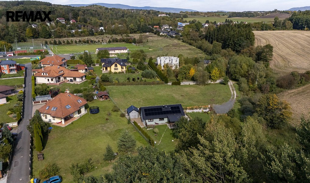Prodej stavebního pozemku 2 227 m², Sadov – náhled fotky 32