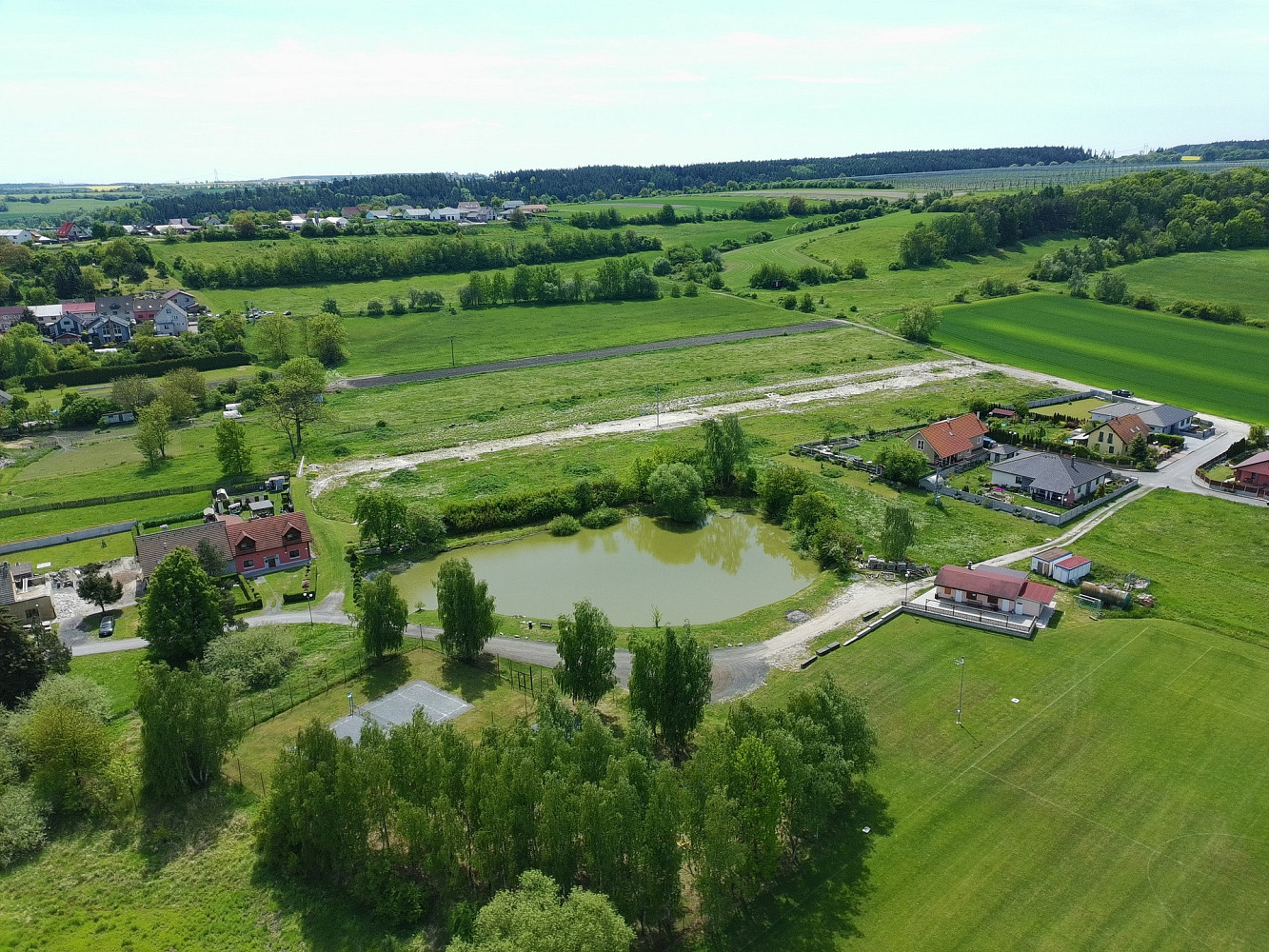 Prodej stavebního pozemku 834 m² – fotografie 4