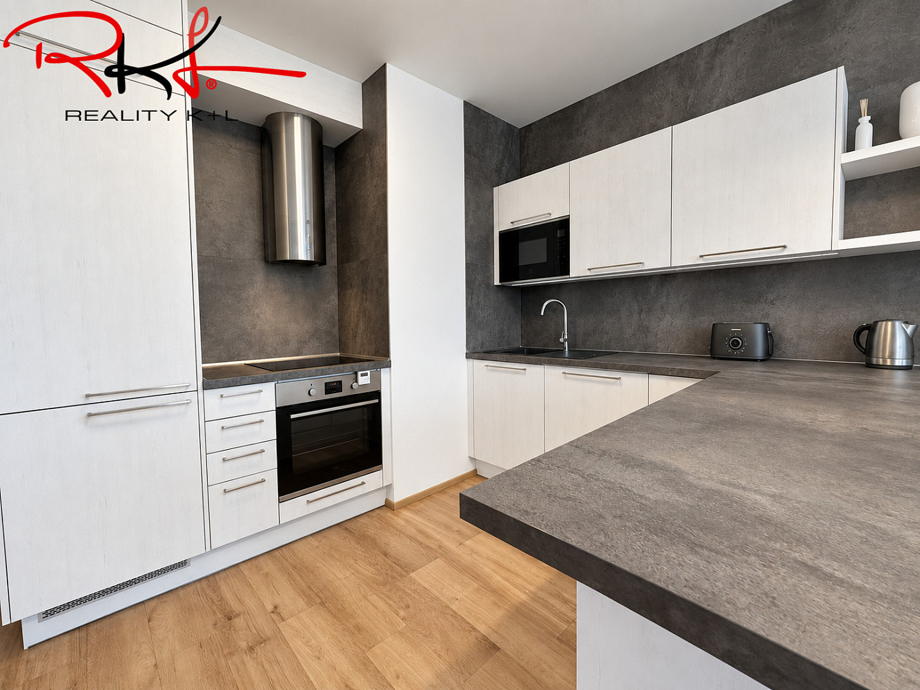 Pronájem bytu 2+kk 54 m² – fotografie 4