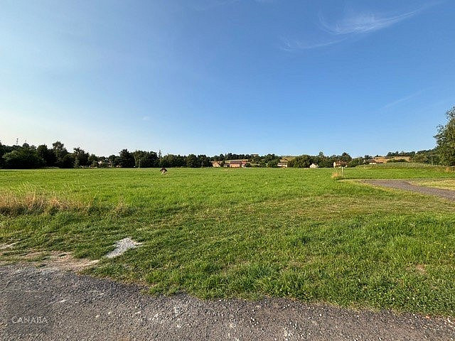 Prodej stavebního pozemku 1 117 m² – fotografie 2