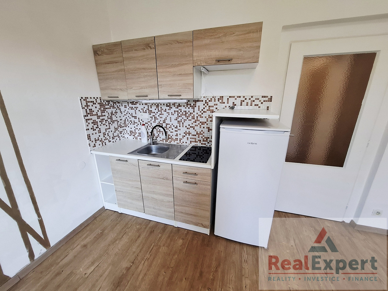 Pronájem bytu 1+kk 25 m² — photo 3