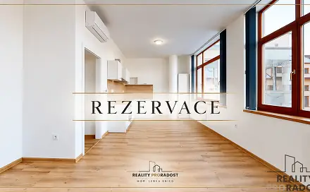 Prodej bytu 3+kk 80 m², Karlovo nám., Třebíč - Vnitřní Město