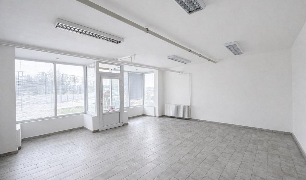 Pronájem kanceláře 36 m², Kladno – náhled fotky 2
