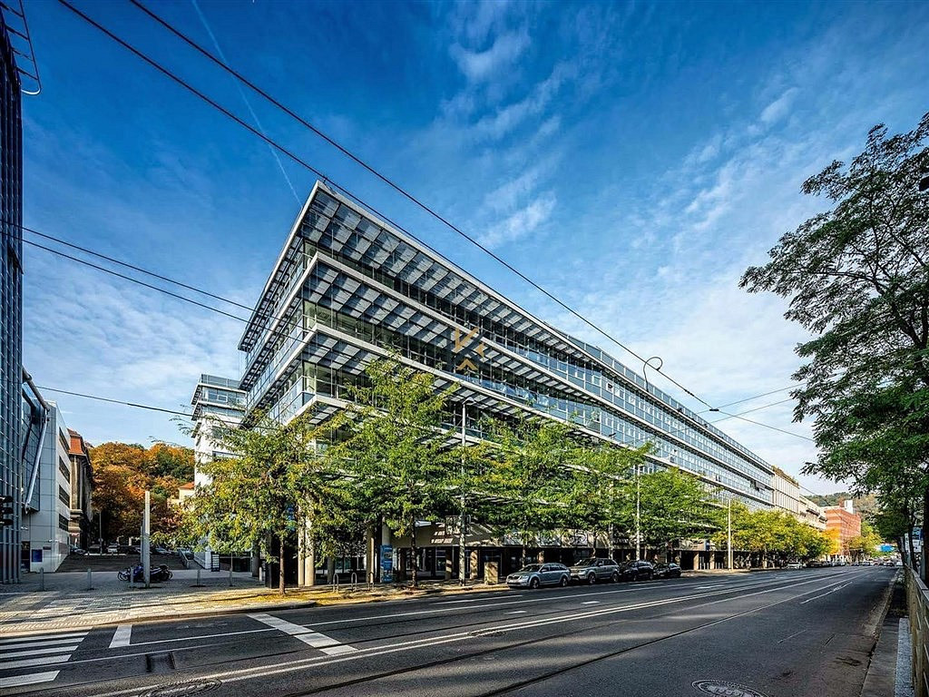 Pronájem kanceláře 234 m²