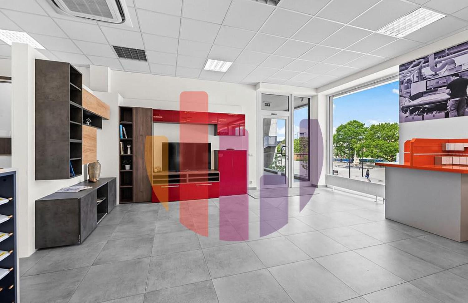 Pronájem obchodních prostor 111 m² — photo 3
