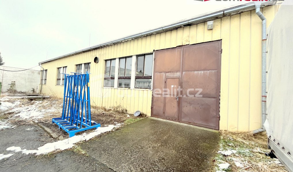 Pronájem výrobních prostor 913 m², Třeboň – náhled fotky 3