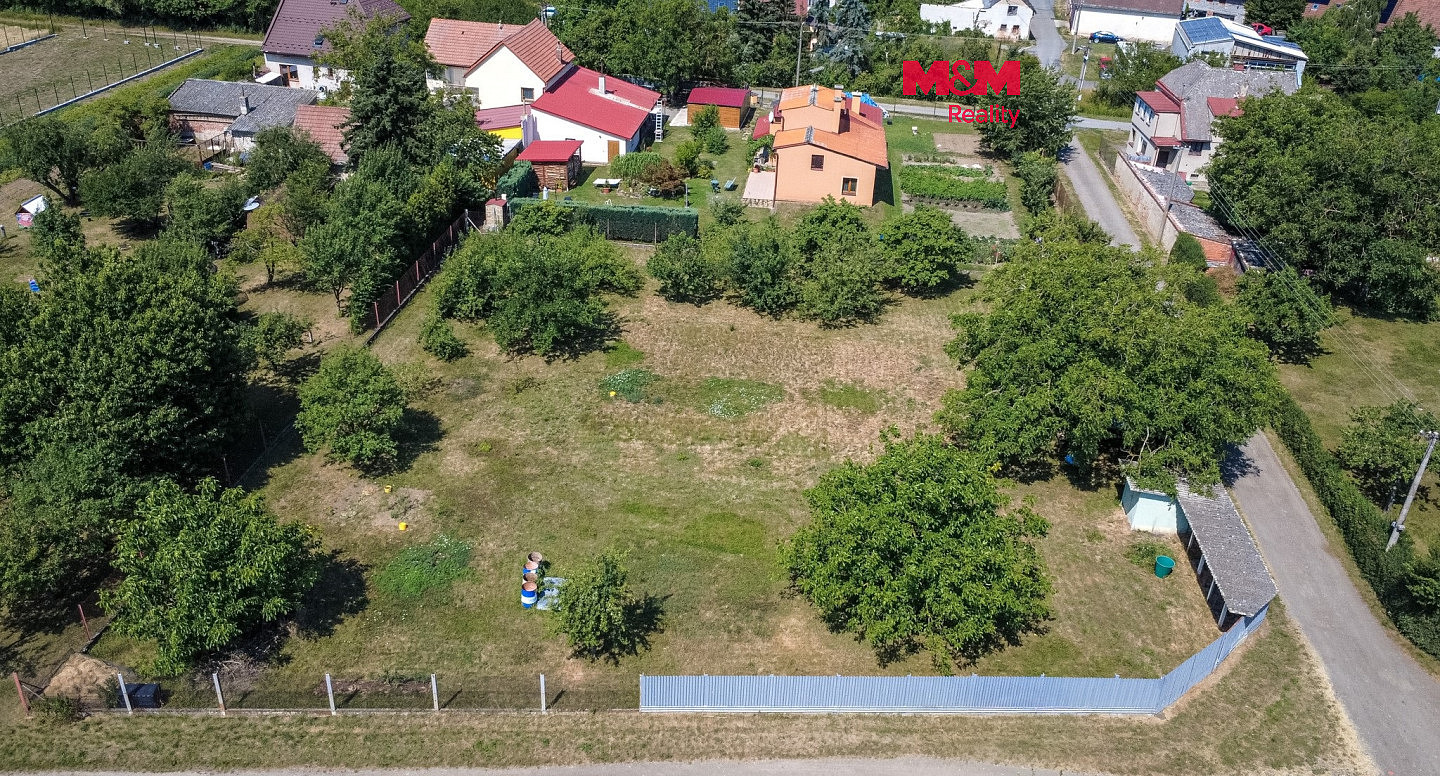Prodej stavebního pozemku 886 m²