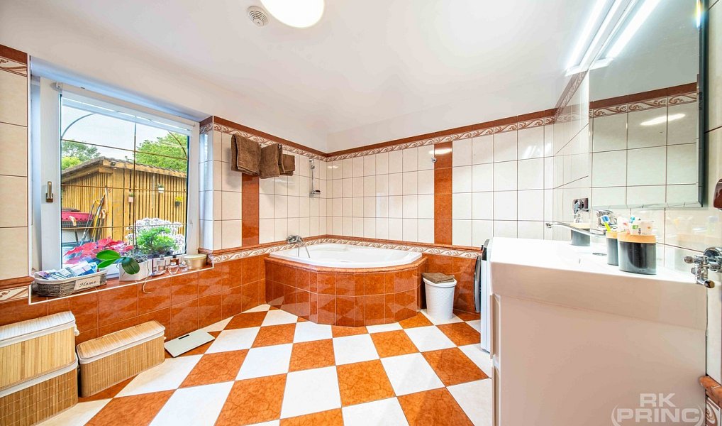 Prodej domu 220 m² s pozemkem 3 222 m², Bavorov – náhled fotky 10