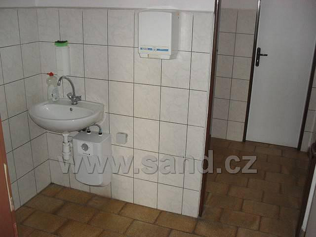 Pronájem kanceláře 15 m² – fotografie 3