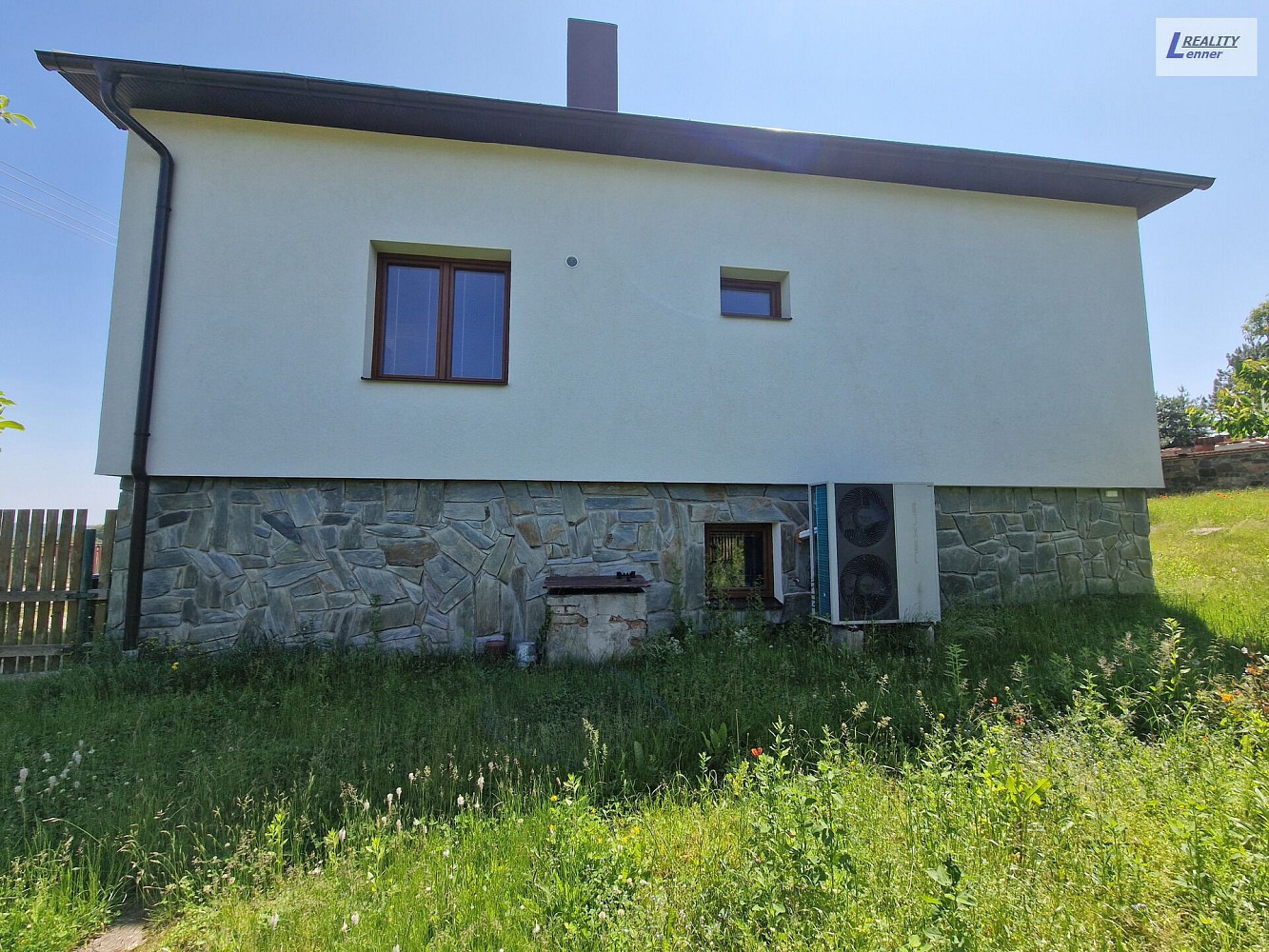 Prodej domu 172 m² s pozemkem 1 060 m² – pohled 5
