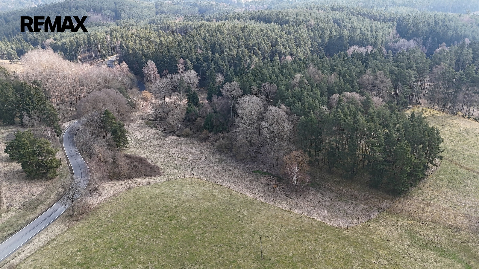 Prodej pole 19 771 m² — photo 2