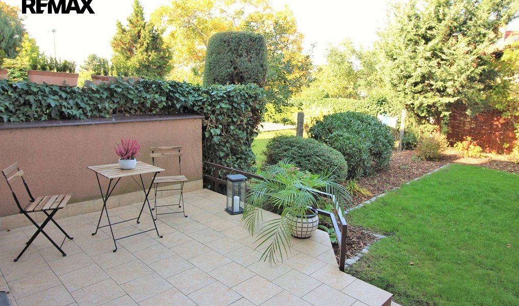 Pronájem domu 200 m² s pozemkem 219 m², Praha – náhled fotky 6