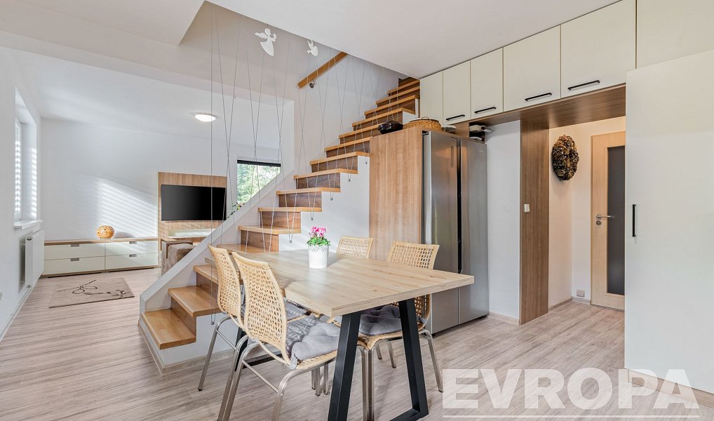 Prodej domu 104 m² s pozemkem 174 m², Jihlava – náhled fotky 3