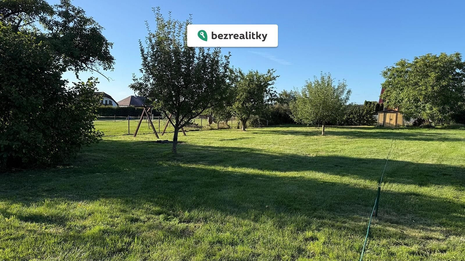 Prodej stavebního pozemku 815 m² – fotografie 3