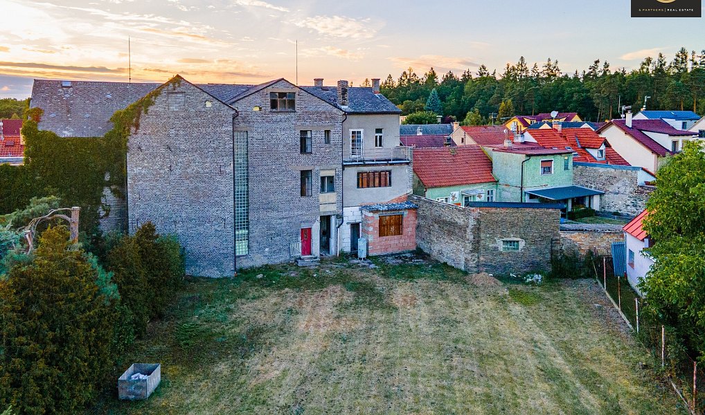 Prodej domu 400 m² s pozemkem 1 226 m², Malé Kyšice – náhled fotky 2