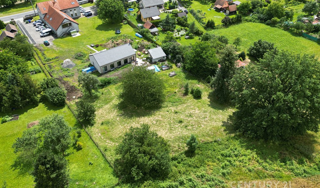 Prodej stavebního pozemku 1 855 m², Šenov u Nového Jičína – náhled fotky 3