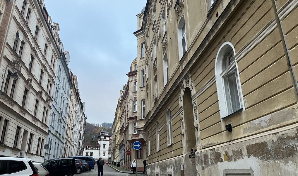 Prodej bytu 3+1 84 m², Karlovy Vary – náhled fotky 2