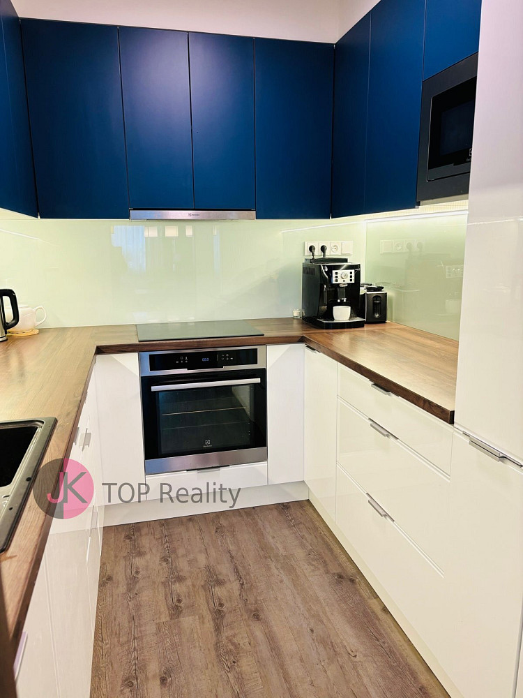 Pronájem bytu 3+kk 69 m²