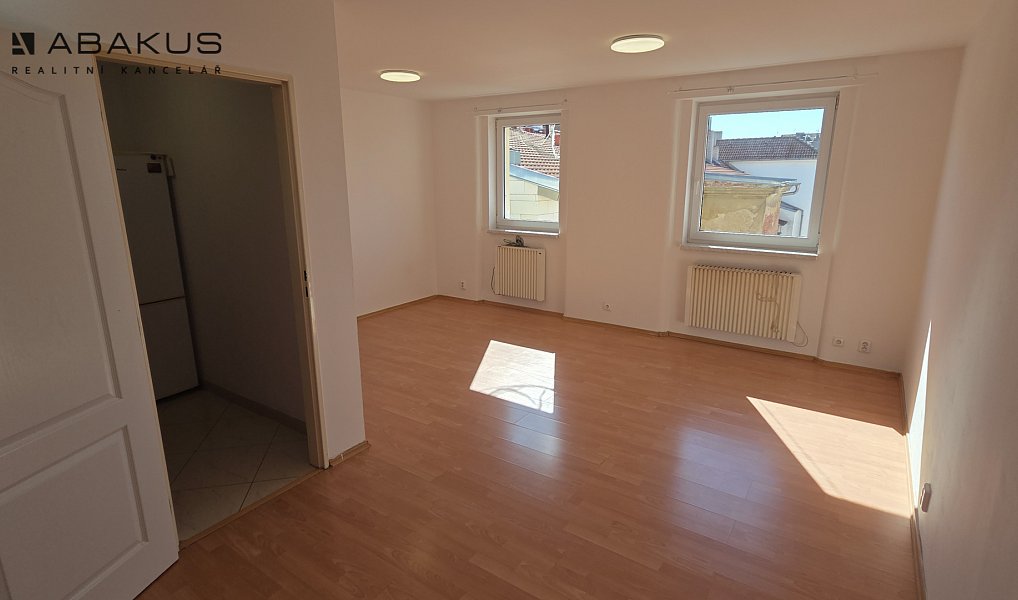 Prodej bytu 1+kk 32 m², Plzeň – náhled fotky 5