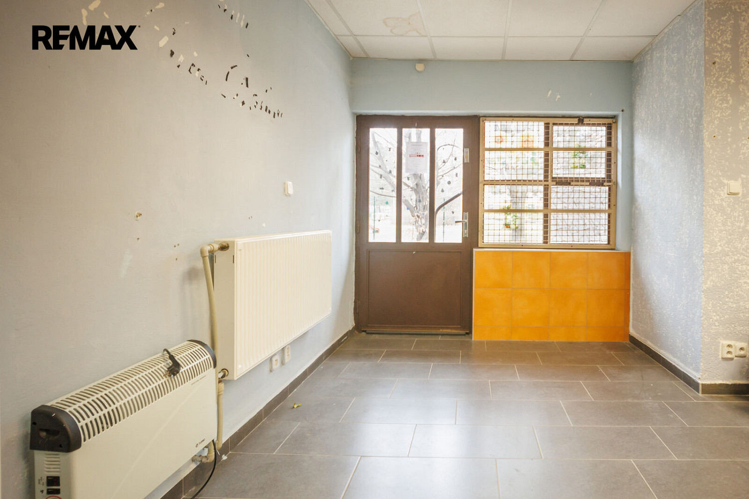 Pronájem obchodních prostor 20 m² – fotografie 4
