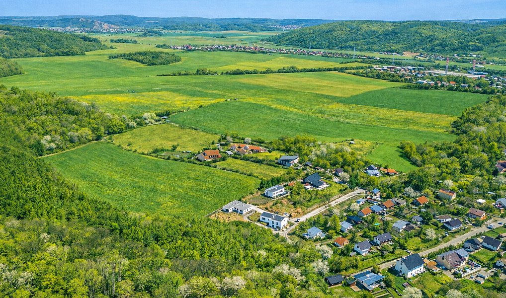 Prodej stavebního pozemku 6 811 m², Veverská Bítýška – náhled fotky 5