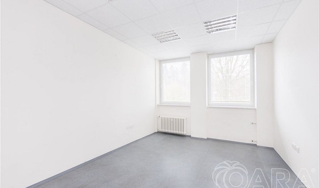 Pronájem kanceláře 549 m², Písek – náhled fotky 22