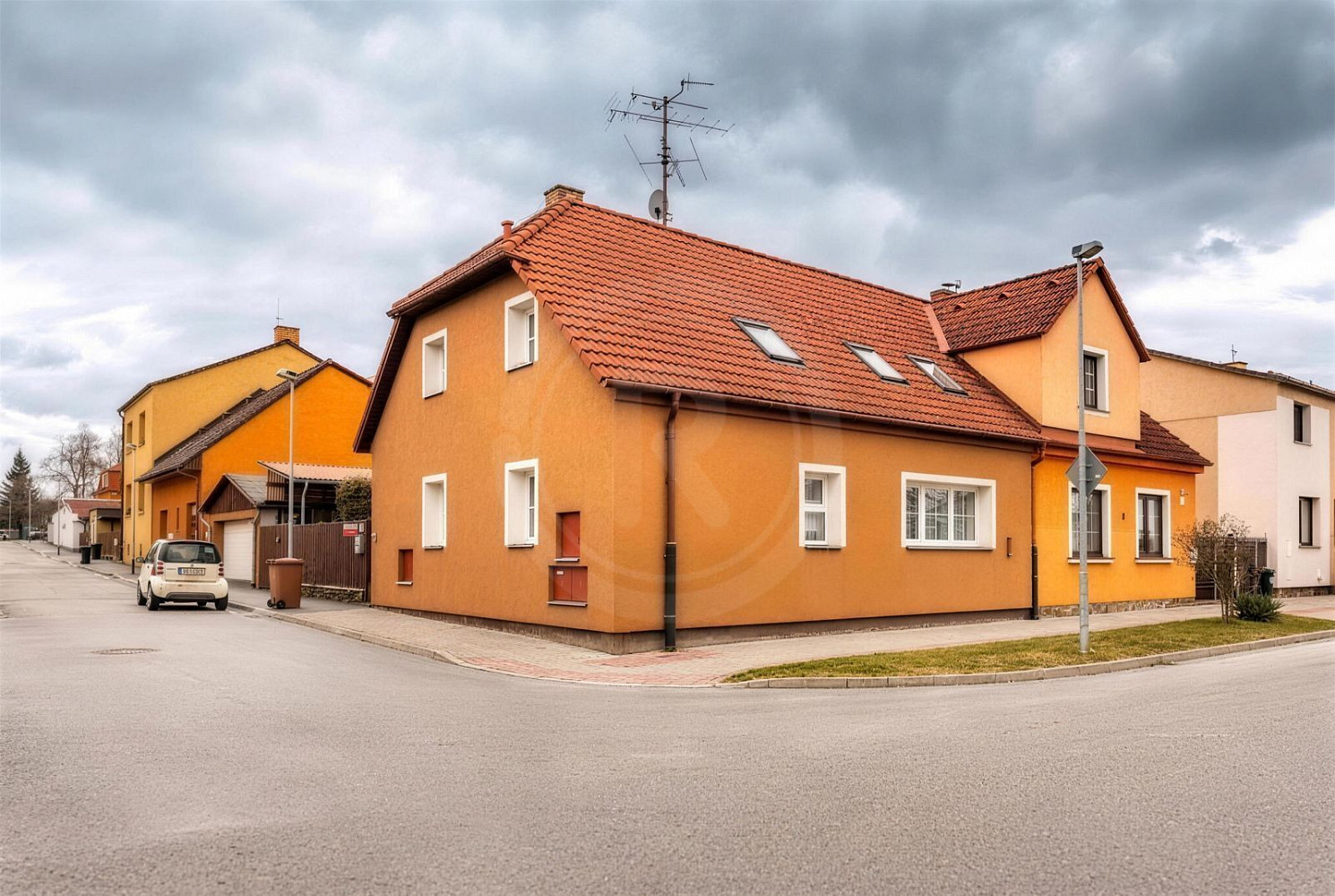 Prodej domu 160 m² s pozemkem 261 m²