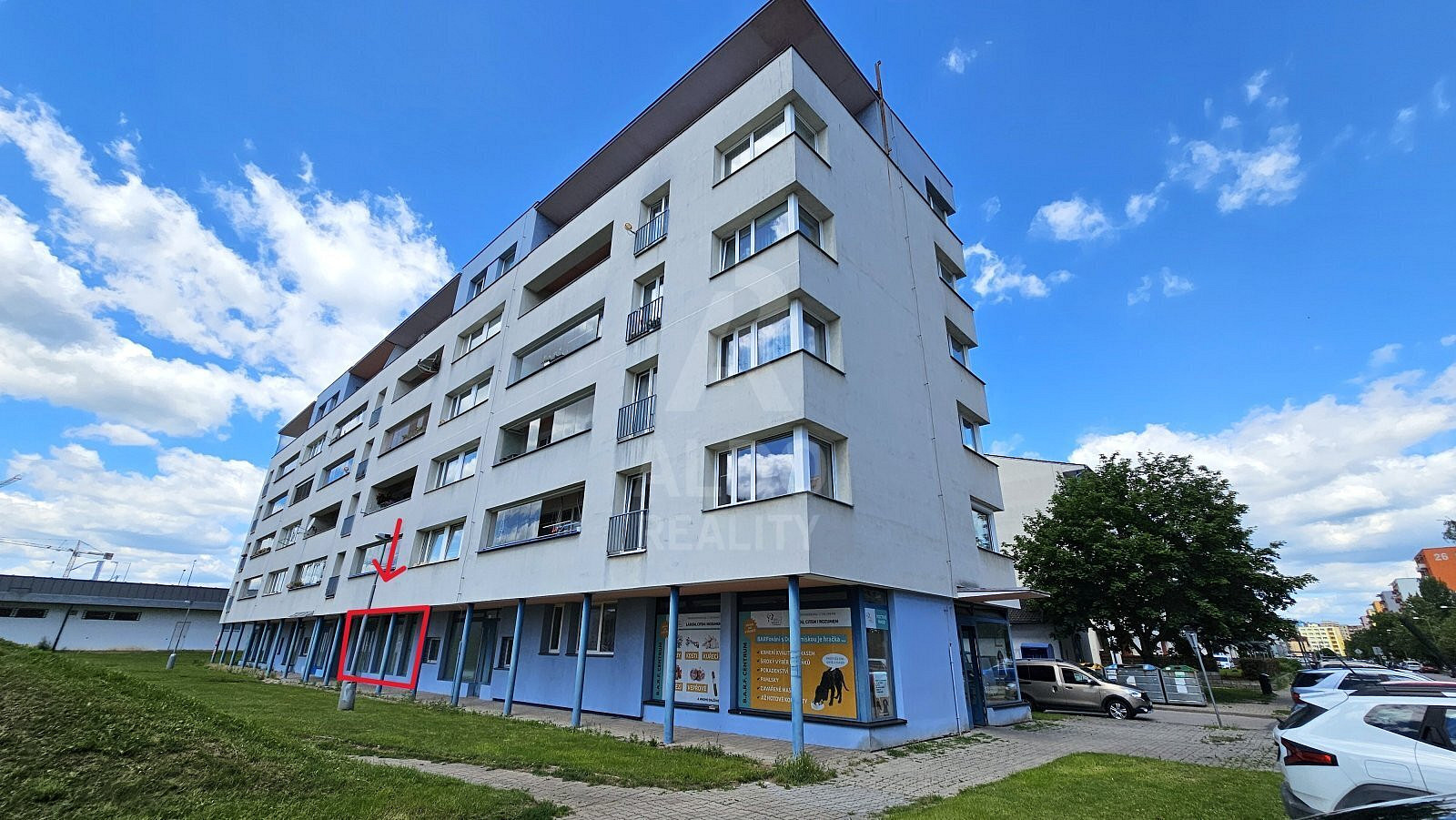 Prodej obchodních prostor 63 m² — photo 2