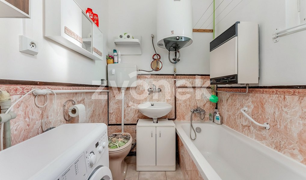 Prodej domu 77 m² s pozemkem 40 m², Zlín – náhled fotky 8