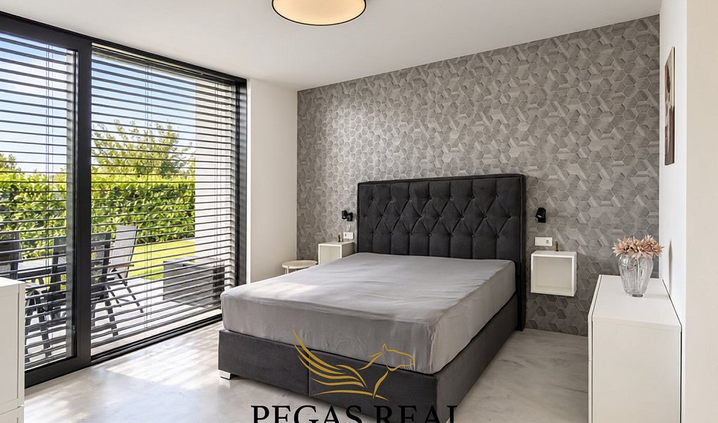 Prodej domu 220 m² s pozemkem 843 m², Pohořelice – náhled fotky 14