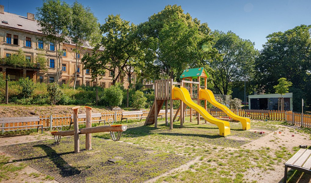 Pronájem bytu 4+kk 120 m², Praha – náhled fotky 22