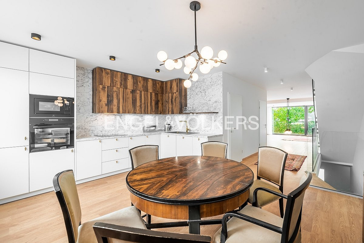 Pronájem domu 165 m² s pozemkem 120 m² – fotografie 3