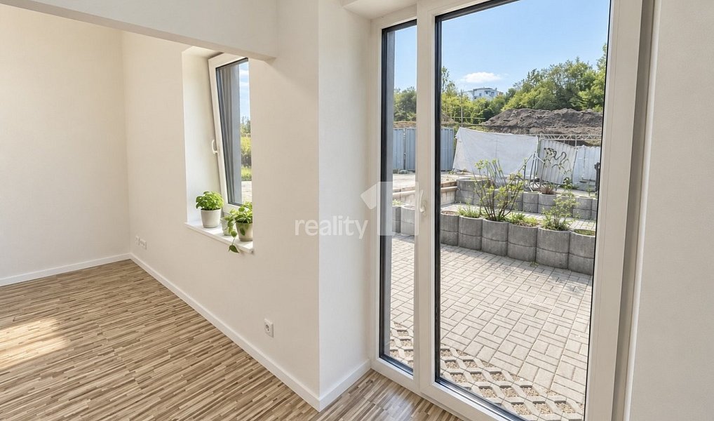 Pronájem bytu 1+kk 28 m², Praha – náhled fotky 5