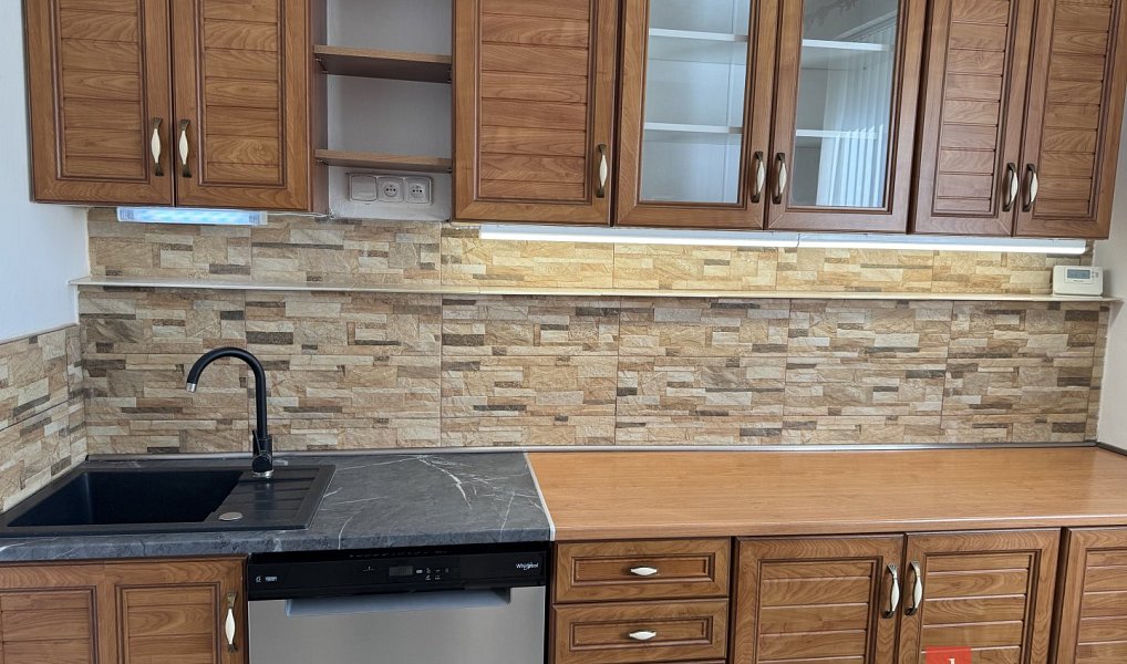 Pronájem bytu 3+1 72 m², Rokycany – náhled fotky 2