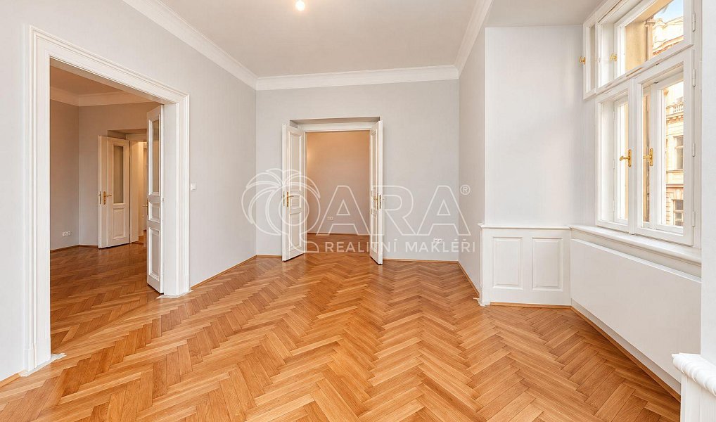 Pronájem bytu 3+1 108 m², Praha – náhled fotky 3