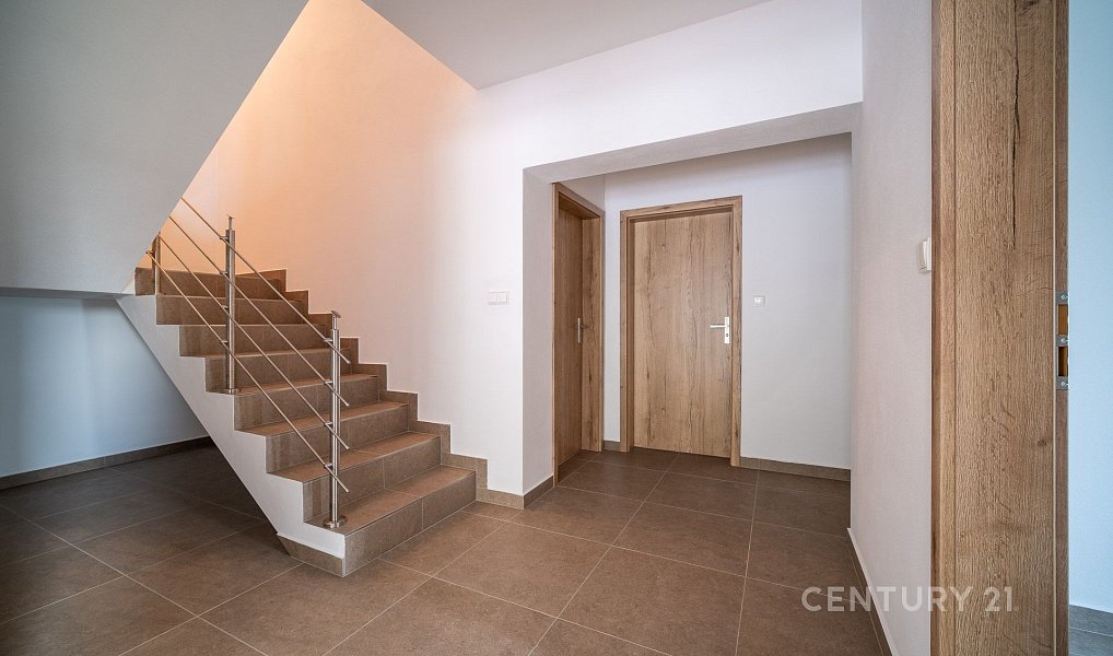 Prodej domu 161 m² s pozemkem 413 m², Homole – náhled fotky 17