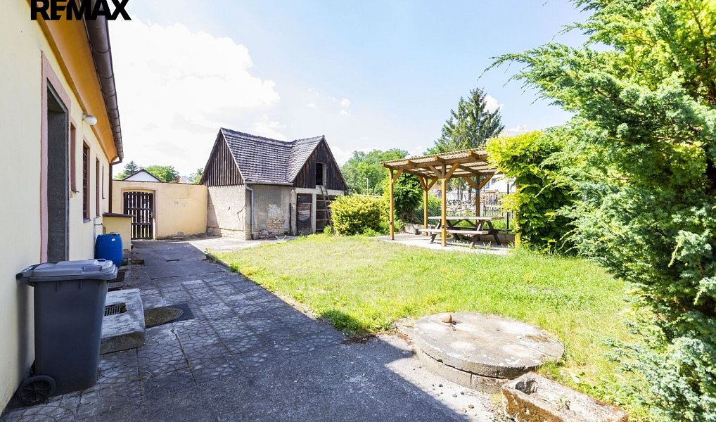 Prodej domu 152 m² s pozemkem 972 m², Hoštka – náhled fotky 35