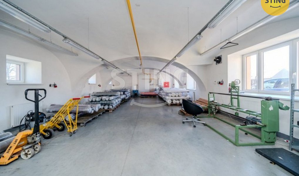 Pronájem skladovacích prostor 220 m², Mankovice – náhled fotky 3