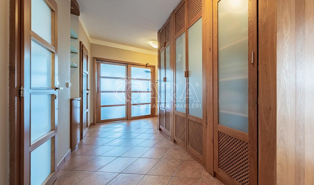 Pronájem bytu 4+1 117 m², Praha – náhled fotky 9